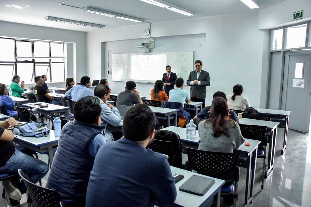 Taller Semipresencial de Tesis de Maestría: Vacantes abiertas
